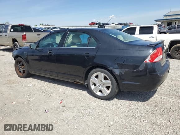 ✅ 2011 Mercury Milan • VIN: 3MEHM0HAXBR602037 • Лот: 53450745. Опубликован ранее на Copart с пробегом 175 573 миль. Бесплатный доступ к архиву аукционных продаж из США и подробный отчёт об истории автомобиля на DreamBid. Изображение 2.