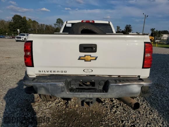 ✅ 2017 Chevrolet Silverado 2500HD Work Truck • VIN: 1GC1KUEY1HF206585 • Lot: 74718824. Wystawiony na Copart z przebiegiem 355 779 mil. Bezpłatny archiwum sprzedaży aukcyjnych z USA i szczegółowy raport historii pojazdu na DreamBid. Zdjęcie 6.