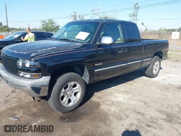 ✅ 2001 Chevrolet Silverado 1500 LS • VIN: 2GCEK19T811345222 • Лот: 43707105. Опубликован ранее на IAAI с пробегом 243 397 миль. Бесплатный доступ к архиву аукционных продаж из США и подробный отчёт об истории автомобиля на DreamBid. Изображение 17.