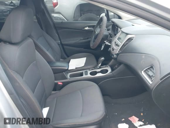 ✅ 2018 Chevrolet Cruze LS • VIN: 1G1BC5SM2J7178216 • Лот: 41877828. Опубликован ранее на IAAI с пробегом 91 736 миль. Бесплатный доступ к архиву аукционных продаж из США и подробный отчёт об истории автомобиля на DreamBid. Изображение 5.