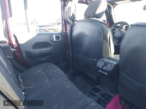 ✅ 2021 Jeep Wrangler Unlimited Willys • VIN: 1C4HJXDM7MW729606 • Lot: 41294338. Wystawiony na IAAI z przebiegiem Nie podano. Bezpłatny archiwum sprzedaży aukcyjnych z USA i szczegółowy raport historii pojazdu na DreamBid. Zdjęcie 8.