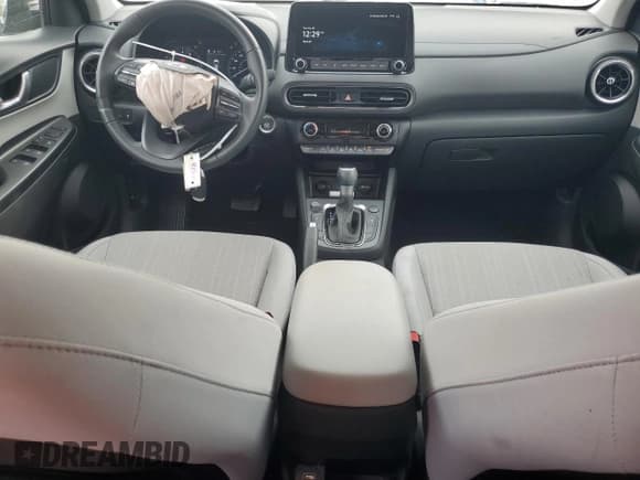 ✅ 2023 Hyundai Kona SEL • VIN: KM8K32AB1PU966657 • Лот: 67780154. Опубликован ранее на Copart с пробегом 29 855 миль. Бесплатный доступ к архиву аукционных продаж из США и подробный отчёт об истории автомобиля на DreamBid. Изображение 8.