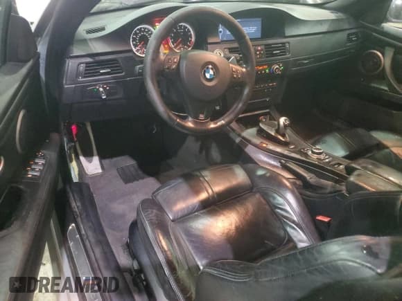 ✅ 2009 BMW M3 • VIN: WBSWL93539P331908 • Lot: 88529025. Listed on Copart with 113,510 mi. Free auction sales archive from the USA and detailed vehicle history report at DreamBid. Image 8.