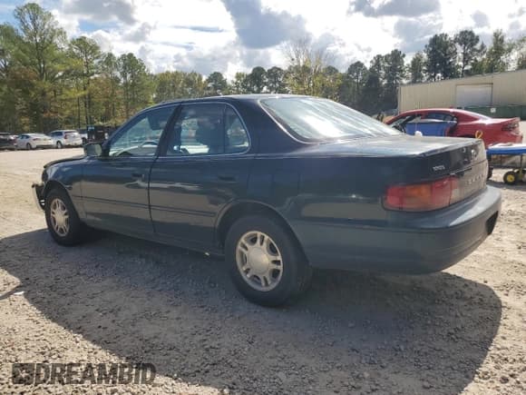 ✅ 1995 Toyota Camry LE • VIN: 4T1SK12E9SU502711 • Lot: 85540835. Wystawiony na Copart z przebiegiem 353 611 mil. Bezpłatny archiwum sprzedaży aukcyjnych z USA i szczegółowy raport historii pojazdu na DreamBid. Zdjęcie 2.