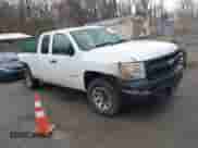 2008 Chevrolet Silverado 1500 Work Truck с VIN 1GCEC19X98Z240125, выставлен на аукционе IAAI как лот 41694132 с пробегом 99 400 миль миль и . История ставок и продаж доступна на DreamBid. Изображение 1.