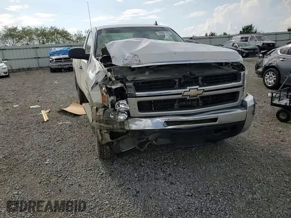 ✅ 2009 Chevrolet Silverado 2500HD LT • VIN: 1GCHK54K69F182318 • Лот: 69091705. Опубликован ранее на Copart с пробегом 252 345 миль. Бесплатный доступ к архиву аукционных продаж из США и подробный отчёт об истории автомобиля на DreamBid. Изображение 13.