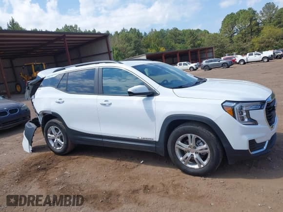 ✅ 2022 GMC Terrain SLE • VIN: 3GKALMEV4NL276445 • Lot: 43174446. Listed on IAAI with 43,106 mi. Free auction sales archive from the USA and detailed vehicle history report at DreamBid. Image 13.