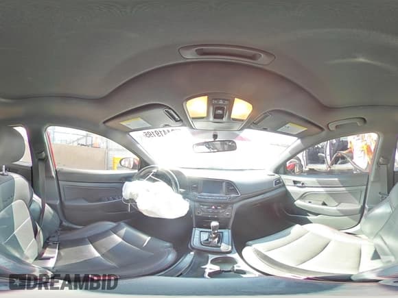 ✅ 2018 Hyundai Elantra Sport • VIN: KMHD04LB5JU718655 • Лот: 84419195. Опубликован ранее на Copart с пробегом 121 784 миль. Бесплатный доступ к архиву аукционных продаж из США и подробный отчёт об истории автомобиля на DreamBid. Изображение 15.