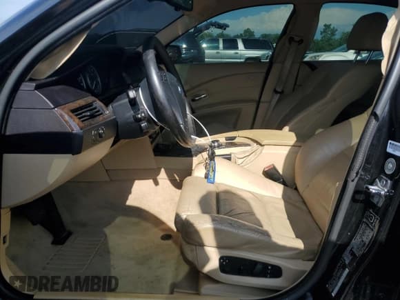 ✅ 2004 BMW 5 Series 545i • VIN: WBANB33504B113561 • Лот: 61608835. Опубликован ранее на Copart с пробегом 170 069 миль. Бесплатный доступ к архиву аукционных продаж из США и подробный отчёт об истории автомобиля на DreamBid. Изображение 7.