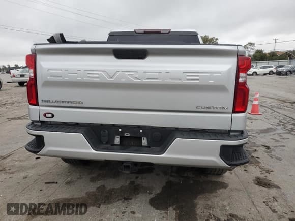 ✅ 2019 Chevrolet Silverado 1500 Custom • VIN: 1GCPWBEH1KZ362621 • Lot: 72953494. Wystawiony na Copart z przebiegiem 42 324 mil. Bezpłatny archiwum sprzedaży aukcyjnych z USA i szczegółowy raport historii pojazdu na DreamBid. Zdjęcie 6.