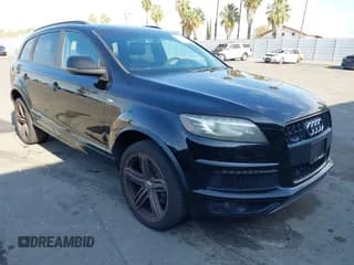 ✅ 2014 Audi Q7 Prestige • VIN: WA1WMAFE1ED004110 • Lot: 43696544. Listed on IAAI with 248,546 mi. Free auction sales archive from the USA and detailed vehicle history report at DreamBid. Image 1.