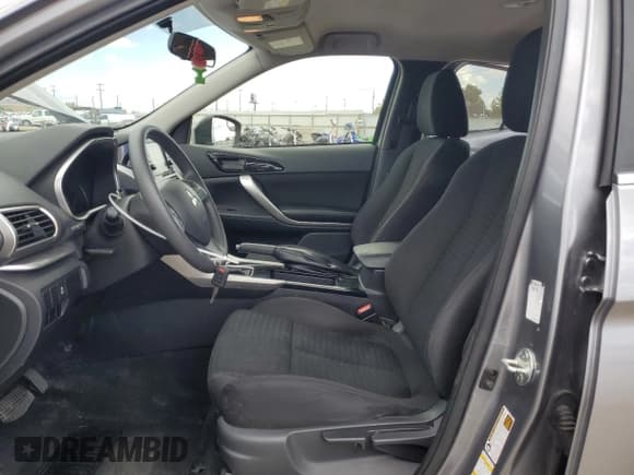 ✅ 2019 Mitsubishi Eclipse Cross ES • VIN: JA4AT3AA2KZ031201 • Lot: 57653265. Listed on Copart with 80,208 mi. Free auction sales archive from the USA and detailed vehicle history report at DreamBid. Image 7.