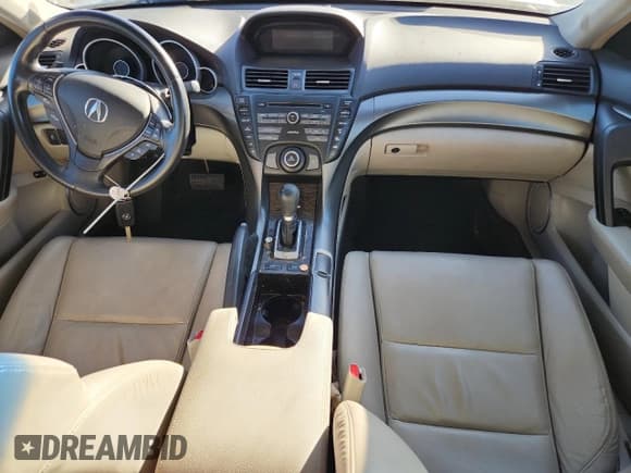 ✅ 2012 Acura TL Auto • VIN: 19UUA8F2XCA033013 • Lot: 83767375. Wystawiony na Copart z przebiegiem 157 747 mil. Bezpłatny archiwum sprzedaży aukcyjnych z USA i szczegółowy raport historii pojazdu na DreamBid. Zdjęcie 8.