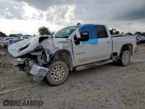 ✅ 2022 Chevrolet Silverado 2500HD LT • VIN: 1GC2YNE71NF148523 • Лот: 70276165. Опубликован ранее на Copart с пробегом Не указан. Бесплатный доступ к архиву аукционных продаж из США и подробный отчёт об истории автомобиля на DreamBid. Изображение 1.