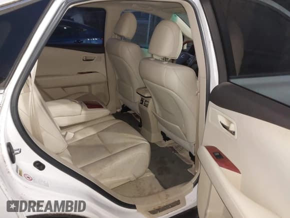 ✅ 2011 Lexus RX 350 • VIN: 2T2BK1BA9BC085102 • Lot: 43901480. Listed on IAAI with 104,669 mi. Free auction sales archive from the USA and detailed vehicle history report at DreamBid. Image 8.