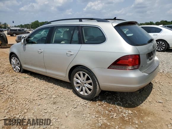 ✅ 2010 Volkswagen Jetta TDI • VIN: 3VWPL7AJ0AM647774 • Lot: 59027875. Listed on Copart with 195,623 mi. Free auction sales archive from the USA and detailed vehicle history report at DreamBid. Image 2.