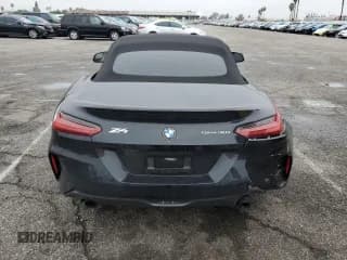 ✅ 2022 BMW Z4 sDrive30i • VIN: WBAHF3C05NWX42863 • Lot: 69271602. Wystawiony na Copart z przebiegiem Nie podano. Bezpłatny archiwum sprzedaży aukcyjnych z USA i szczegółowy raport historii pojazdu na DreamBid. Zdjęcie 6.