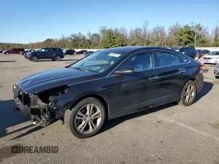 ✅ 2018 Hyundai Sonata Limited • VIN: 5NPE34AF8JH720738 • Lot: 81995615. Listed on Copart with 60,096 mi. Free auction sales archive from the USA and detailed vehicle history report at DreamBid. Image 1.
