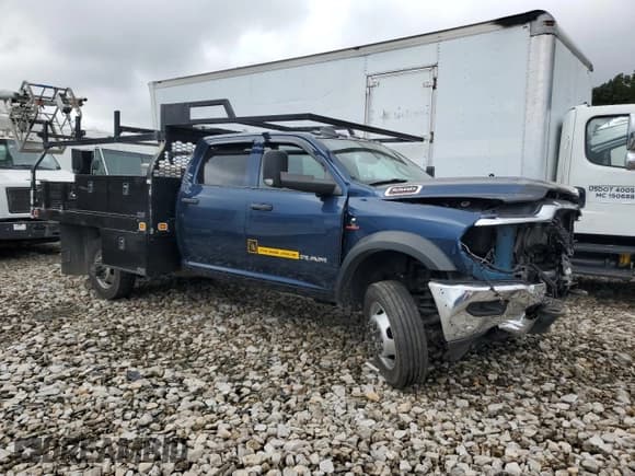 ✅ 2022 Ram 5500 • VIN: 3C7WRNEL1NG291940 • Lot: 70580185. Wystawiony na Copart z przebiegiem 51 826 mil. Bezpłatny archiwum sprzedaży aukcyjnych z USA i szczegółowy raport historii pojazdu na DreamBid. Zdjęcie 4.