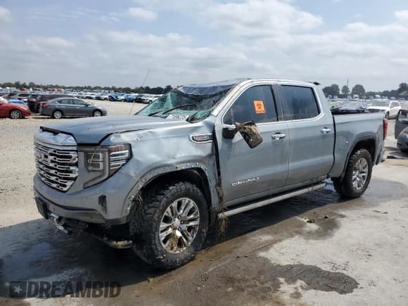 ✅ 2025 GMC Sierra 1500 Denali • VIN: 1GTUUGEL6SZ185221 • Лот: 71696235. Опубликован ранее на Copart с пробегом Не указан. Бесплатный доступ к архиву аукционных продаж из США и подробный отчёт об истории автомобиля на DreamBid. Изображение 1.