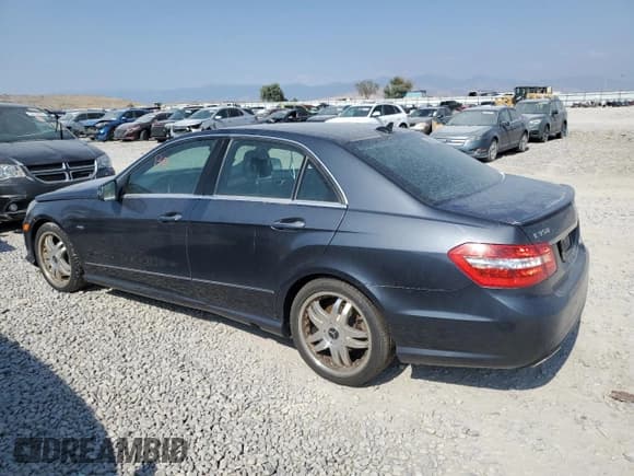 ✅ 2012 Mercedes-Benz E 350 Luxury • VIN: WDDHF8JB7CA648679 • Лот: 66188605. Опубликован ранее на Copart с пробегом 228 318 миль. Бесплатный доступ к архиву аукционных продаж из США и подробный отчёт об истории автомобиля на DreamBid. Изображение 2.