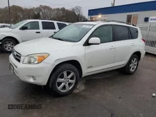 ✅ 2006 Toyota RAV4 Limited • VIN: JTMZK34VX65005579 • Лот: 92947505. Опубликован ранее на Copart с пробегом 229 156 миль. Бесплатный доступ к архиву аукционных продаж из США и подробный отчёт об истории автомобиля на DreamBid. Изображение 1.