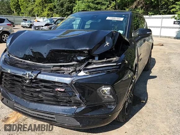 ✅ 2024 Chevrolet Blazer RS • VIN: 3GNKBKRS0RS265078 • Lot: 71986765. Listed on Copart with 14,795 mi. Free auction sales archive from the USA and detailed vehicle history report at DreamBid. Image 14.