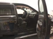 ✅ 2015 Chevrolet Suburban LT • VIN: 1GNSKJKC9FR686227 • Lot: 43595825. Wystawiony na IAAI z przebiegiem 171 806 mil. Bezpłatny archiwum sprzedaży aukcyjnych z USA i szczegółowy raport historii pojazdu na DreamBid. Zdjęcie 5.