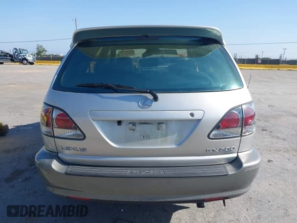 ✅ 2002 Lexus RX 300 • VIN: JTJHF10UX20283582 • Lot: 42402756. Wystawiony na IAAI z przebiegiem 168 936 mil. Bezpłatny archiwum sprzedaży aukcyjnych z USA i szczegółowy raport historii pojazdu na DreamBid. Zdjęcie 15.