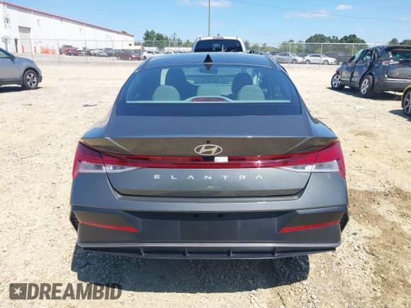 2025 Hyundai Elantra SEL Convenience с VIN KMHLS4DG7SU855176, выставлен на аукционе IAAI как лот 43189664 с пробегом 22 183 миль миль и . История ставок и продаж доступна на DreamBid. Изображение 16.