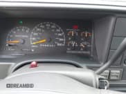 ✅ 1999 GMC Suburban • VIN: 1GKFK16R3XJ794937 • Лот: 42855951. Опубликован ранее на IAAI с пробегом 125 867 миль. Бесплатный доступ к архиву аукционных продаж из США и подробный отчёт об истории автомобиля на DreamBid. Изображение 7.