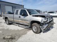 ✅ 2001 Chevrolet Silverado 2500HD LS • VIN: 1GCHK29111E288894 • Lot: 48788915. Wystawiony na Copart z przebiegiem 144 437 mil. Bezpłatny archiwum sprzedaży aukcyjnych z USA i szczegółowy raport historii pojazdu na DreamBid. Zdjęcie 4.