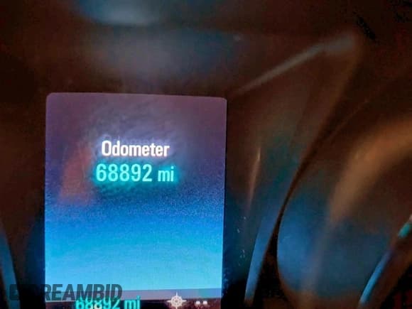 ✅ 2015 Chevrolet SS • VIN: 6G3F25RW3FL104047 • Лот: 97021405. Опубликован ранее на Copart с пробегом 68 892 миль. Бесплатный доступ к архиву аукционных продаж из США и подробный отчёт об истории автомобиля на DreamBid. Изображение 8.