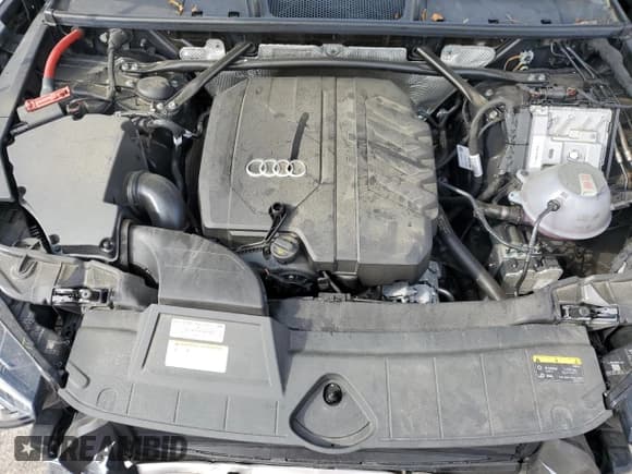 ✅ 2024 Audi Q5 S line Premium • VIN: WA1GAAFY4R2052306 • Lot: 67639305. Listed on Copart with 21,576 mi. Free auction sales archive from the USA and detailed vehicle history report at DreamBid. Image 12.