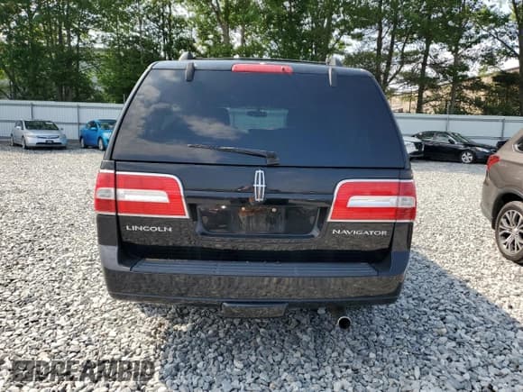 ✅ 2008 Lincoln Navigator • VIN: 5LMFU28568LJ08880 • Lot: 60415505. Listed on Copart with 146,634 mi. Free auction sales archive from the USA and detailed vehicle history report at DreamBid. Image 6.