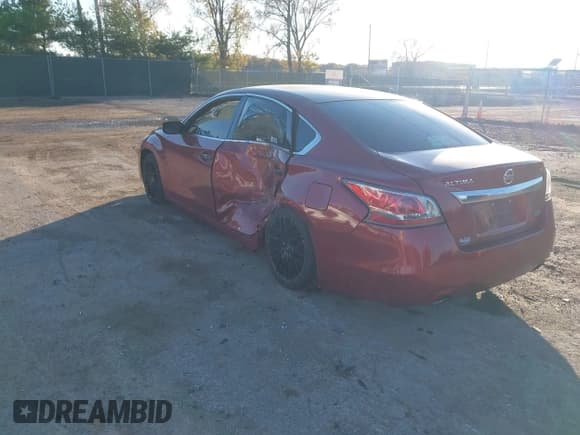 ✅ 2014 Nissan Altima SL • VIN: 1N4AL3AP5EC137066 • Lot: 43637873. Listed on IAAI with 128,943 mi. Free auction sales archive from the USA and detailed vehicle history report at DreamBid. Image 3.