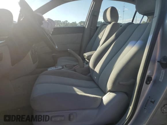 ✅ 2008 Hyundai Sonata GLS • VIN: 5NPET46C18H302322 • Лот: 70365224. Опубликован ранее на Copart с пробегом 172 708 миль. Бесплатный доступ к архиву аукционных продаж из США и подробный отчёт об истории автомобиля на DreamBid. Изображение 7.