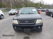✅ 2003 Ford Explorer Limited • VIN: 1FMDU75W23UC01032 • Lot: 41922485. Wystawiony na IAAI z przebiegiem 318 766 mil. Bezpłatny archiwum sprzedaży aukcyjnych z USA i szczegółowy raport historii pojazdu na DreamBid. Zdjęcie 12.