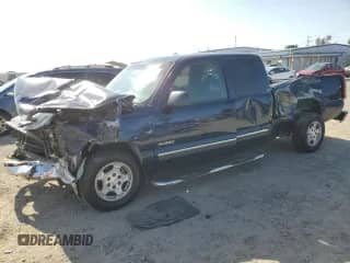 ✅ 2001 Chevrolet Silverado 1500 • VIN: 1GCEC19W71Z138478 • Lot: 55428915. Wystawiony na Copart z przebiegiem Nie podano mil. Skorzystaj z bezpłatnego archiwum sprzedaży aukcyjnych z USA i zobacz szczegółowy raport historii pojazdu na DreamBid. Zdjęcie 1.