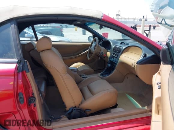 ✅ 1997 Ford Mustang GT • VIN: 1FALP45X9VF156814 • Лот: 42465849. Опубликован ранее на IAAI с пробегом 203 961 миль. Бесплатный доступ к архиву аукционных продаж из США и подробный отчёт об истории автомобиля на DreamBid. Изображение 5.