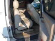 ✅ 2003 Chevrolet Suburban LS • VIN: 3GNFK16ZX3G182894 • Лот: 43015135. Опубликован ранее на IAAI с пробегом 306 171 миль. Бесплатный доступ к архиву аукционных продаж из США и подробный отчёт об истории автомобиля на DreamBid. Изображение 8.