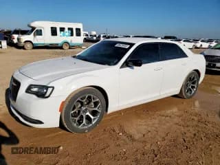 ✅ 2018 Chrysler 300 Touring L • VIN: 2C3CCAAG2JH293262 • Лот: 69678405. Опубликован ранее на Copart с пробегом 92 694 миль. Бесплатный доступ к архиву аукционных продаж из США и подробный отчёт об истории автомобиля на DreamBid. Изображение 1.