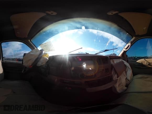 ✅ 1999 Ford F-250 XL • VIN: 1FTNX20F5XEC00435 • Lot: 41137317. Listed on IAAI with 346,348 mi. Free auction sales archive from the USA and detailed vehicle history report at DreamBid. Image 18.