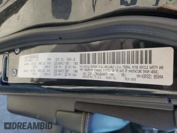 ✅ 2017 Jeep Cherokee Latitude • VIN: 1C4PJLCBXHW644477 • Lot: 86299595. Wystawiony na Copart z przebiegiem 123 838 mil. Bezpłatny archiwum sprzedaży aukcyjnych z USA i szczegółowy raport historii pojazdu na DreamBid. Zdjęcie 13.