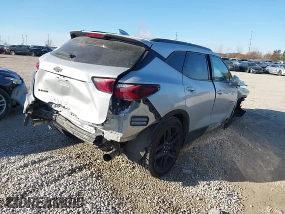 ✅ 2020 Chevrolet Blazer LT • VIN: 3GNKBCRS2LS533934 • Lot: 43687926. Listed on IAAI with 108,973 mi. Free auction sales archive from the USA and detailed vehicle history report at DreamBid. Image 4.