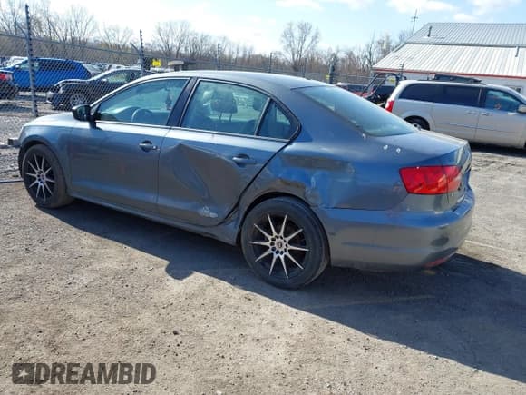 ✅ 2012 Volkswagen Jetta S • VIN: 3VW2K7AJ2CM417329 • Lot: 41972316. Listed on IAAI with 200,299 mi. Free auction sales archive from the USA and detailed vehicle history report at DreamBid. Image 3.