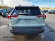 ✅ 2020 Toyota RAV4 XLE • VIN: 2T3P1RFV5LC087267 • Лот: 84938115. Опубликован ранее на Copart с пробегом 85 832 миль. Бесплатный доступ к архиву аукционных продаж из США и подробный отчёт об истории автомобиля на DreamBid. Изображение 6.