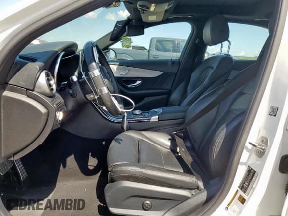 ✅ 2020 Mercedes-Benz C 300 • VIN: 55SWF8DB7LU324439 • Лот: 69360605. Опубликован ранее на Copart с пробегом 76 694 миль. Бесплатный доступ к архиву аукционных продаж из США и подробный отчёт об истории автомобиля на DreamBid. Изображение 7.