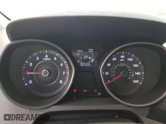 ✅ 2015 Hyundai Elantra SE • VIN: KMHDH4AE3FU224971 • Lot: 81408985. Listed on Copart with 90,502 mi. Free auction sales archive from the USA and detailed vehicle history report at DreamBid. Image 9.