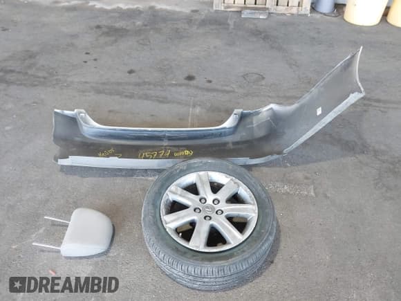 ✅ 2008 Lexus ES 330 • VIN: JTHBJ46G382271523 • Lot: 42397588. Listed on IAAI with 200,461 mi. Free auction sales archive from the USA and detailed vehicle history report at DreamBid. Image 11.